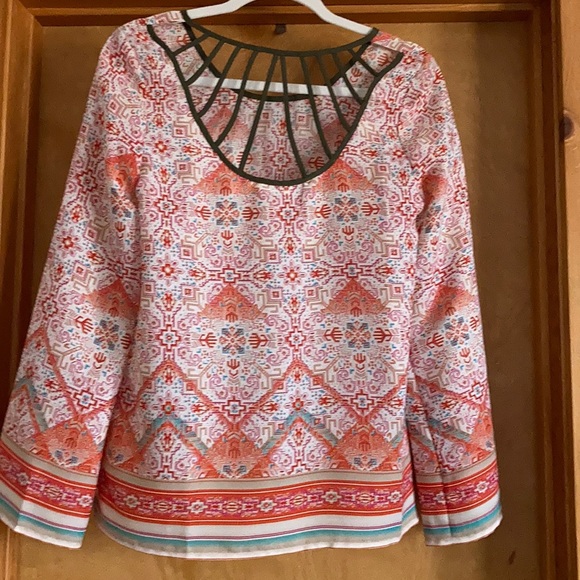 Geometric top - Picture 2 of 3